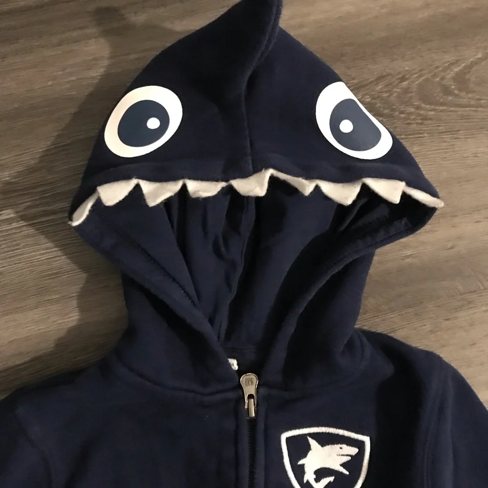 GAP 2T  shark hooded zipper sweatshirt